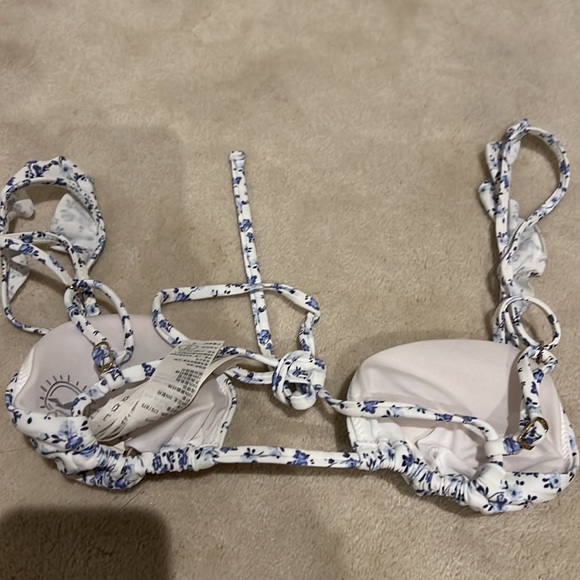 Hollister bikini - Picture 4 of 6